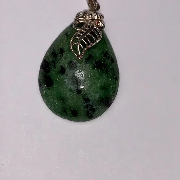 Ruby in Zoisite Pendant with Leaf Bail - Picture 7 of 15